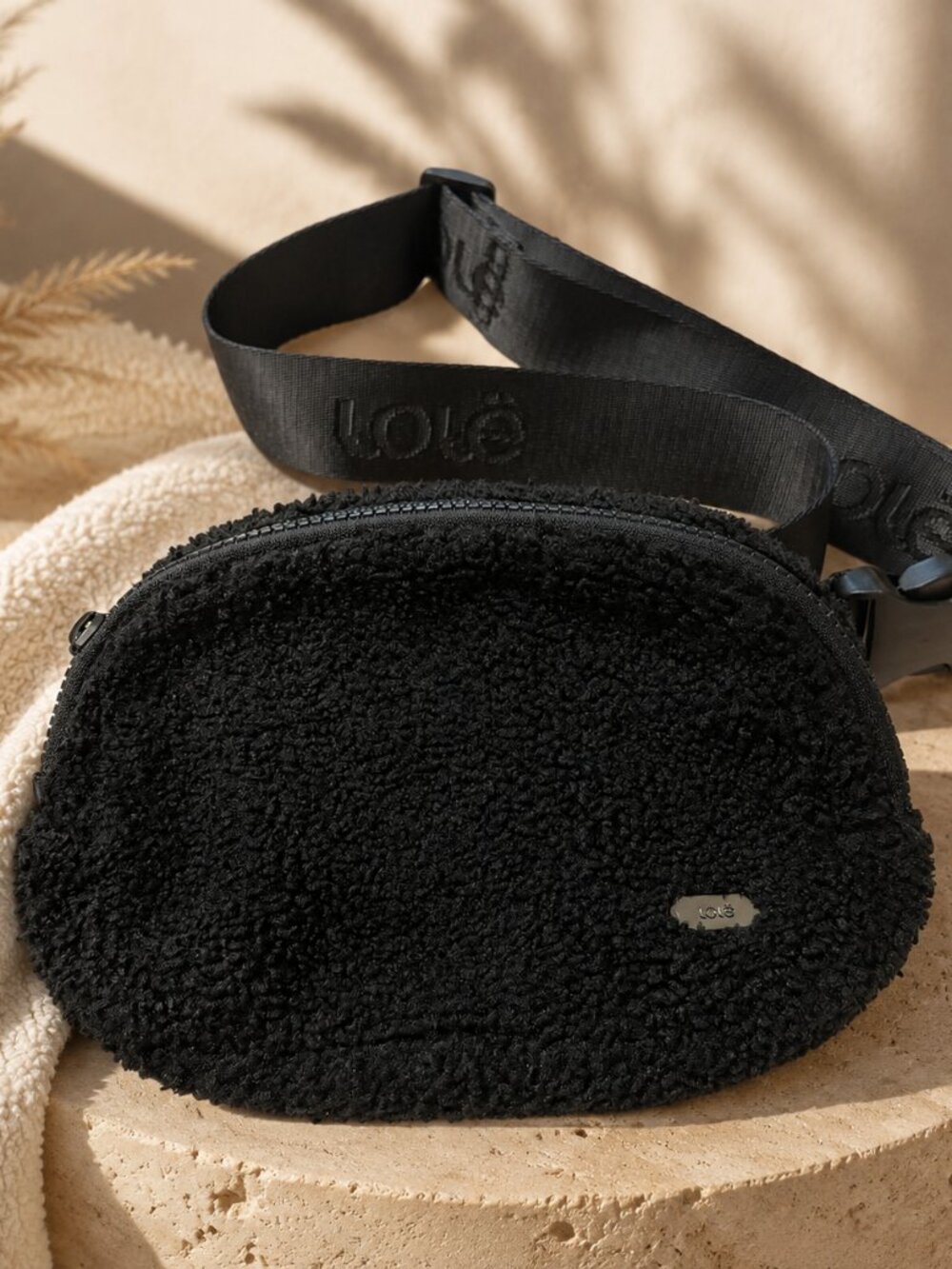 Lolë Black Sherpa Fleece Belt Bag Crossbody Fanny Pack One Size